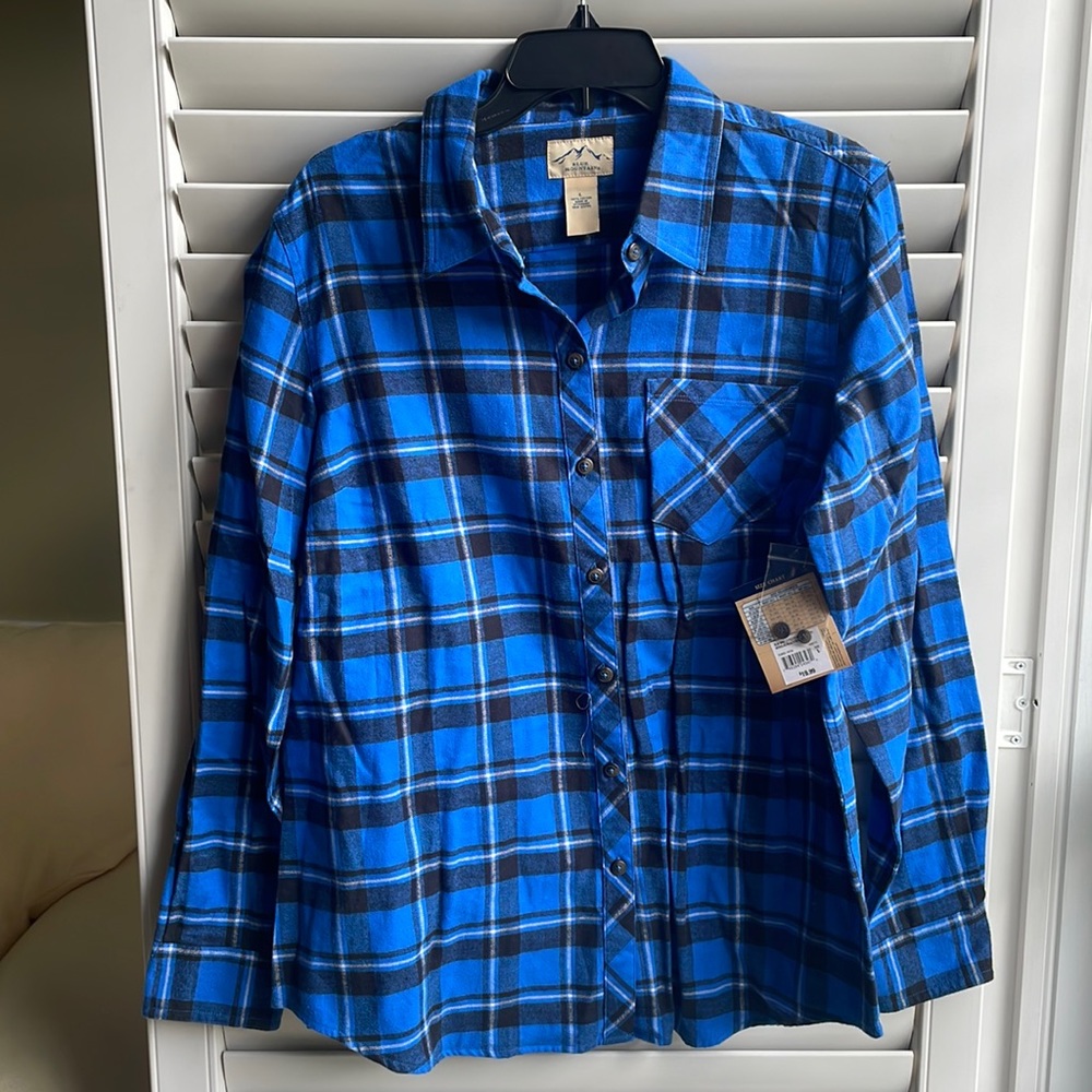 Blue & black Blue Mountain button up long sleeve